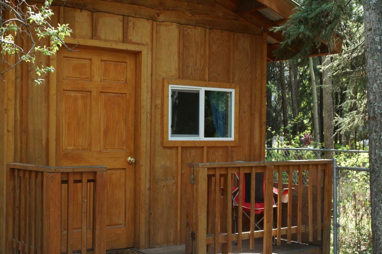 Sven'S Basecamp Hostel Fairbanks Exterior photo